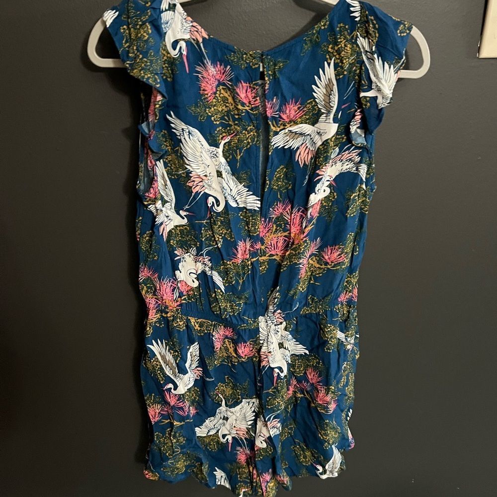 Express Ruffle Crane/ Bird Print Romper - Picture 10 of 15